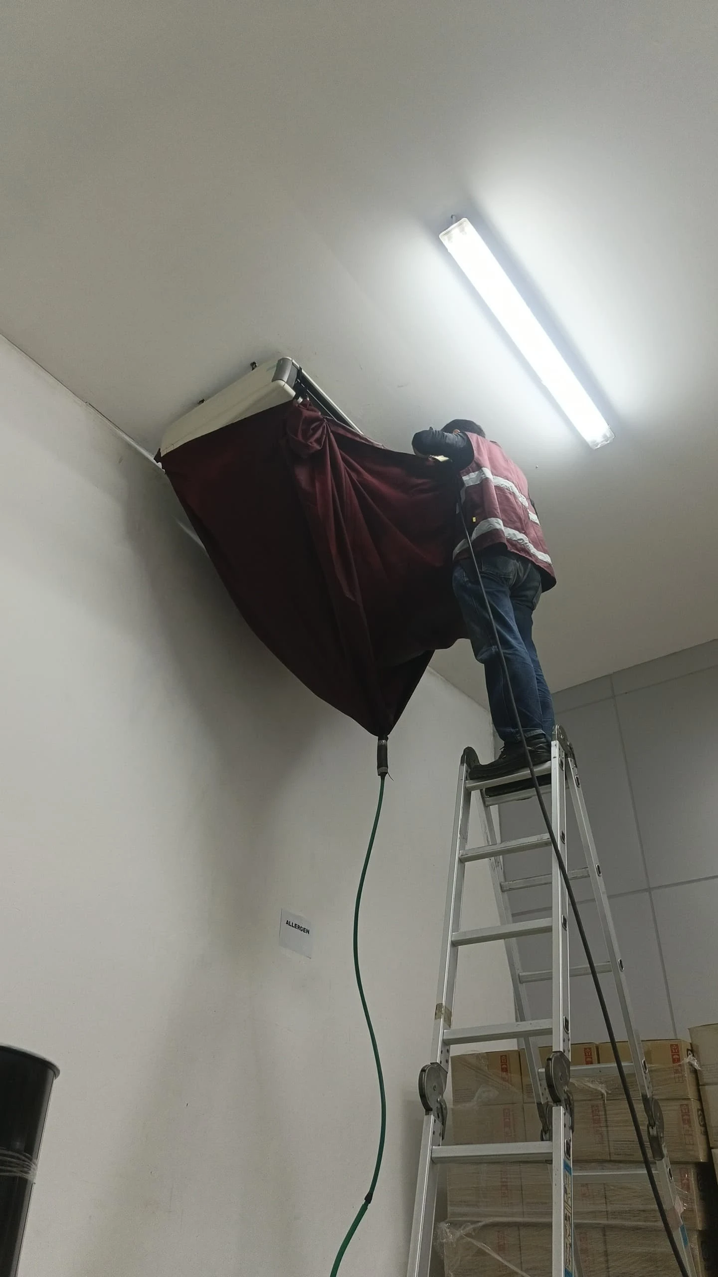 Perawatan AC Central