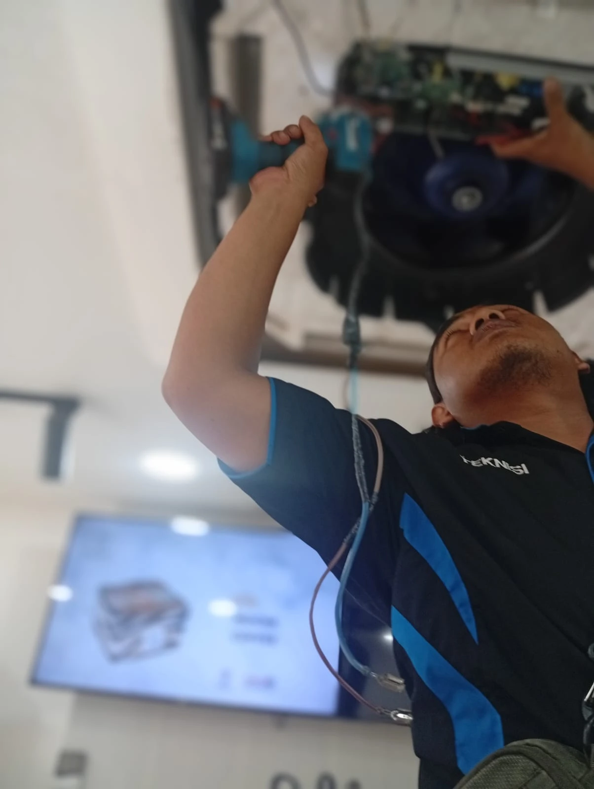 Perawatan AC Central