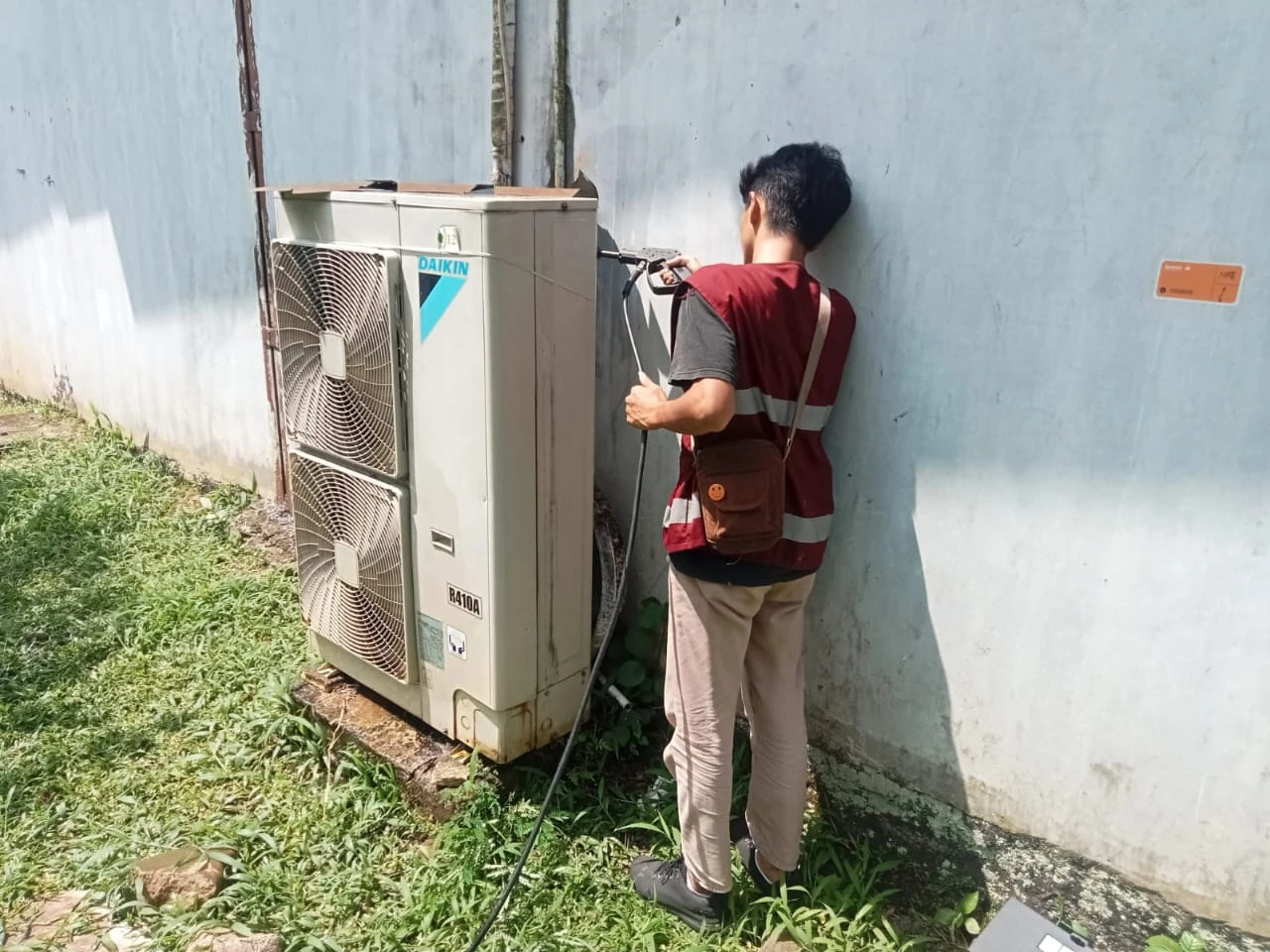 Perawatan AC Central